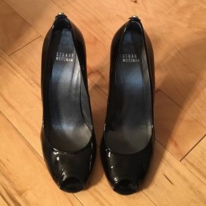 Stuart Weitzman black patent peep toes size 9